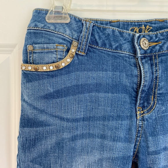 Cache Jeans - Picture 4 of 7